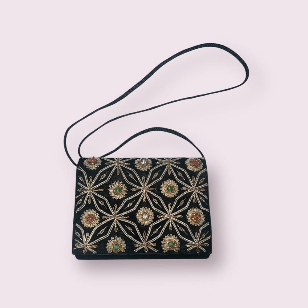 Black Floral Embroidered Women's Clutch